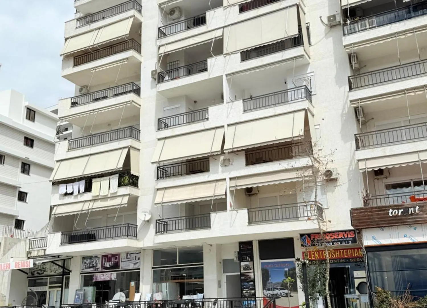 Azalea Apartments Saranda 0*,