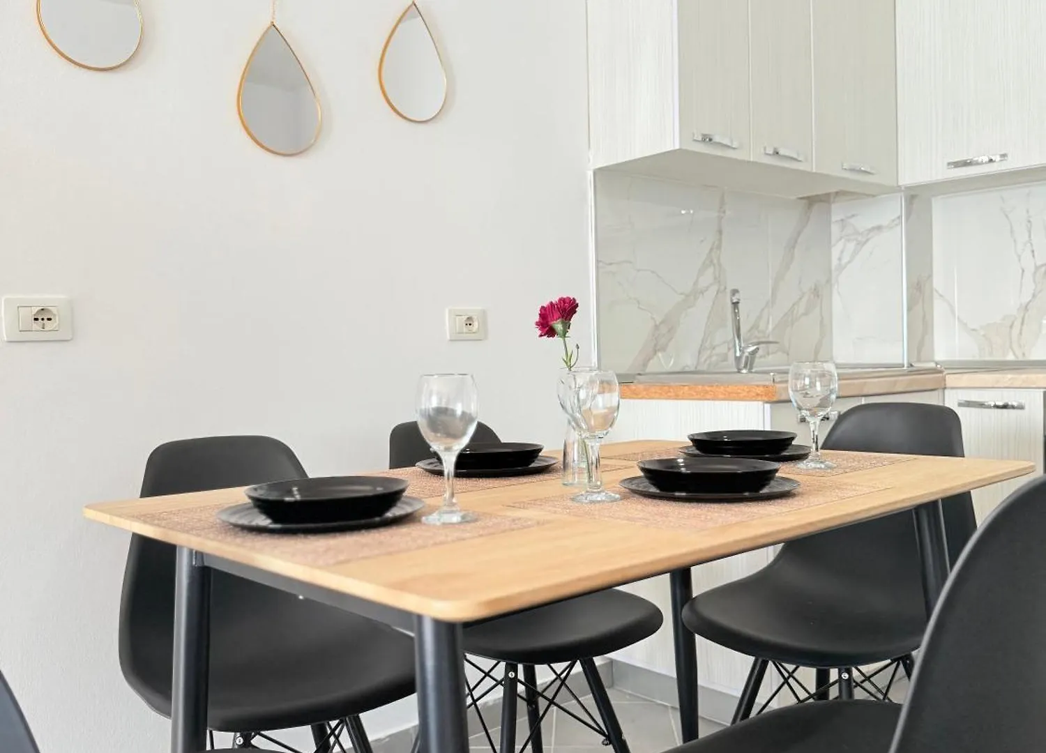 Azalea Apartments Sarande